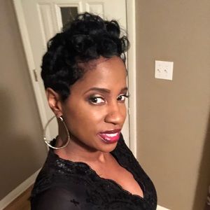 Meet your Posher, Lisa